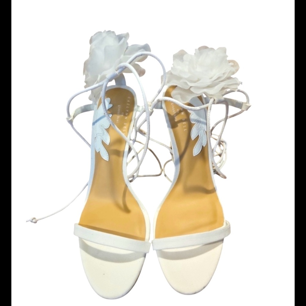 Gianni Bini Caelynn Bell Papillon Fabric Flower Ankle Wrap Strappy Sandal Sz 6.5